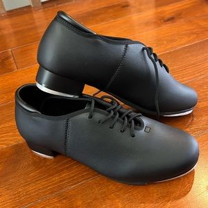 Theatricals Adult Tap Shoes